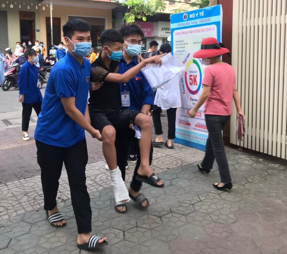 Những hình ảnh đẹp trong đợt "Tiếp sức mùa thi" đợt 1 năm nay tại Hà Tĩnh.