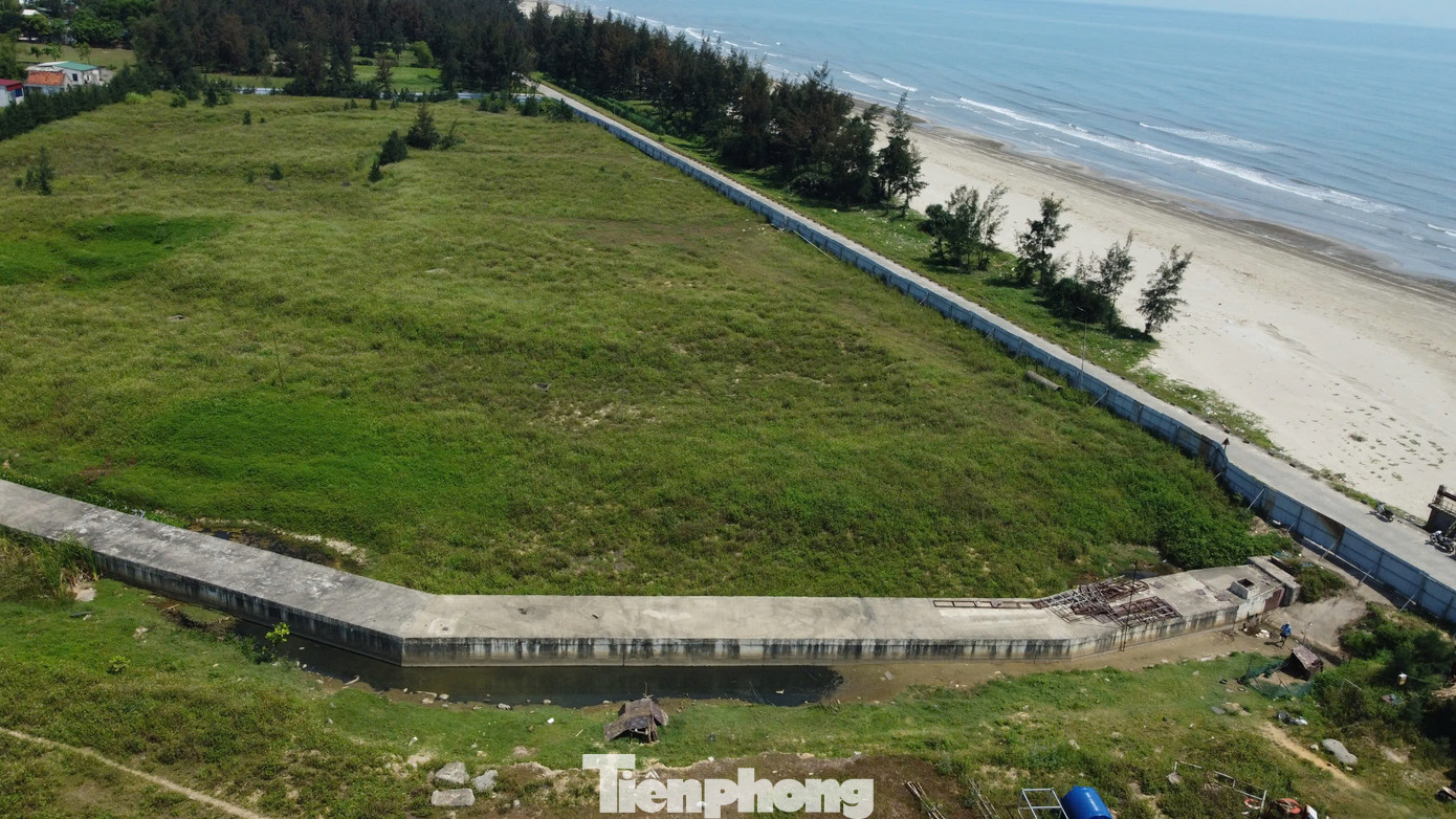 Hệ thống đường ống nước đang thi công dang dở. Hệ thống đường ống nước đang thi công dang dở.