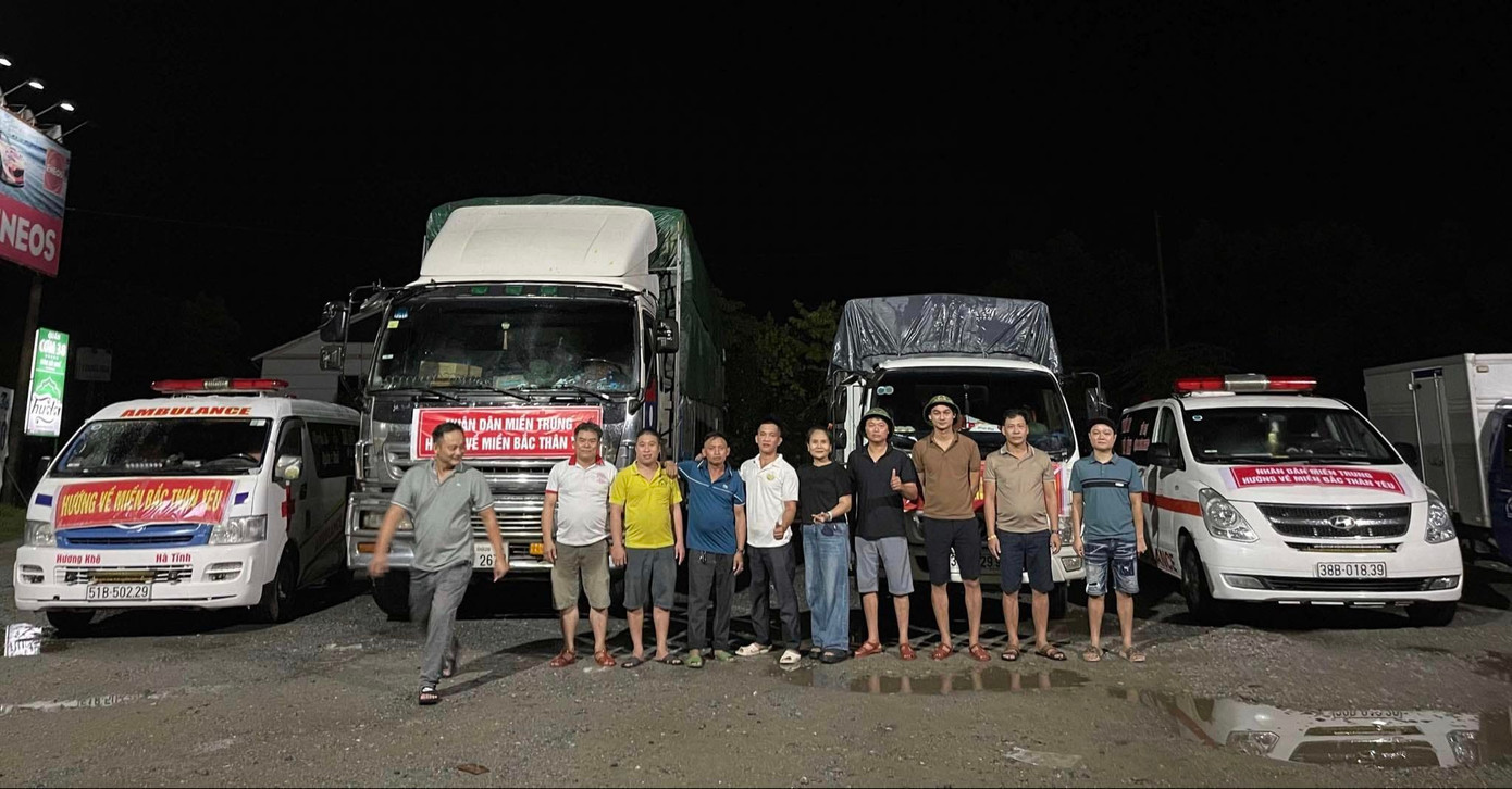 Các nhóm thiện nguyện lên đường ra Bắc hỗ trợ.