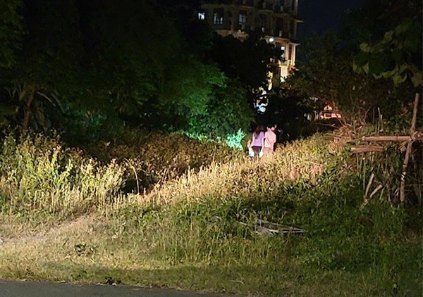 Hiện trường nơi phát hiện nam thanh niên tử vong. Hiện trường nơi phát hiện nam thanh niên tử vong.