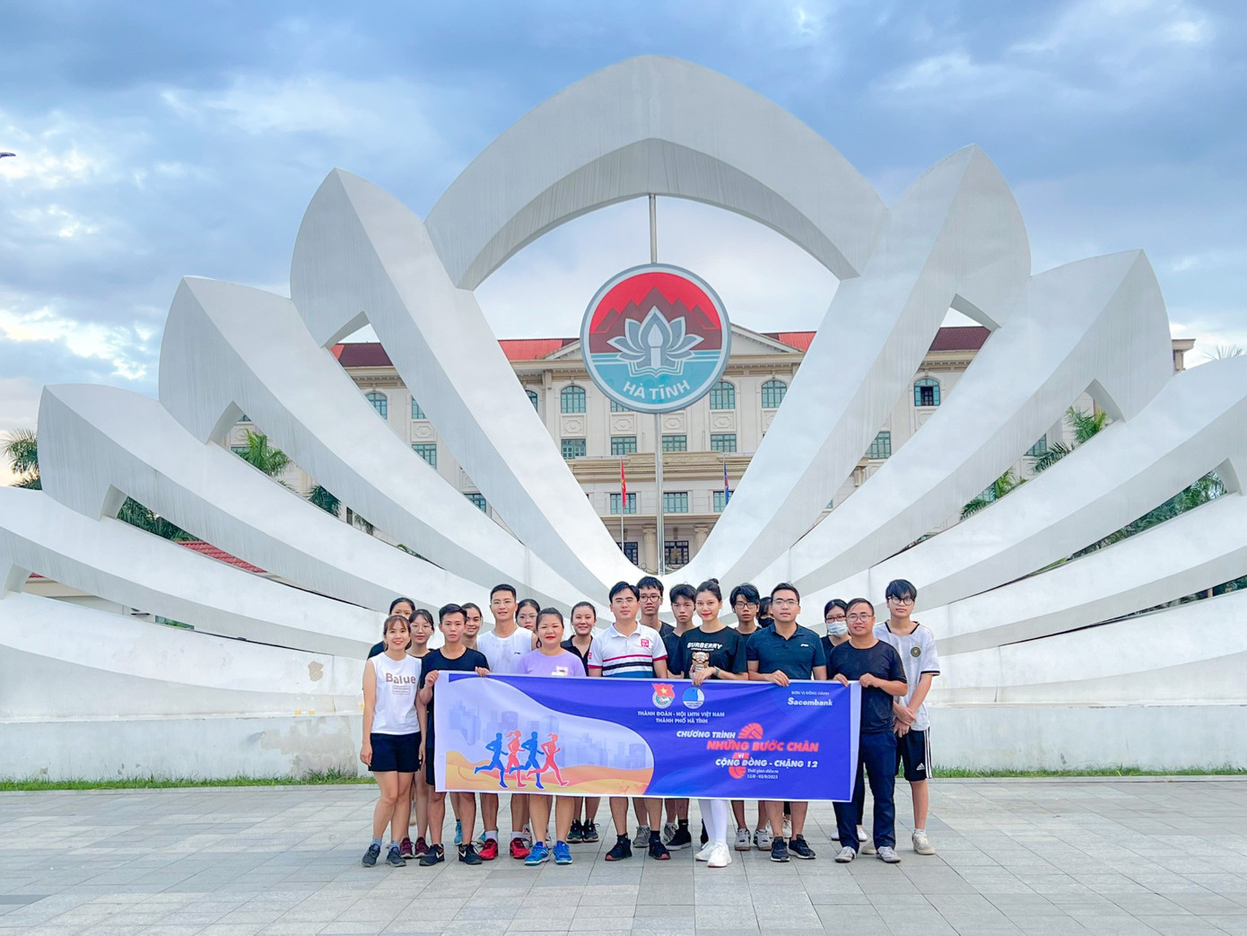 Chương trình này là cơ hội để đoàn viên, thanh niên Hà Tĩnh phát huy tinh thần xung kích, tình nguyện trong các hoạt động an sinh xã hội, kịp thời chia sẻ, hỗ trợ, giúp đỡ các em thiếu nhi, nhân dân tại các khu vực khó khăn, vùng sâu, vùng xa.