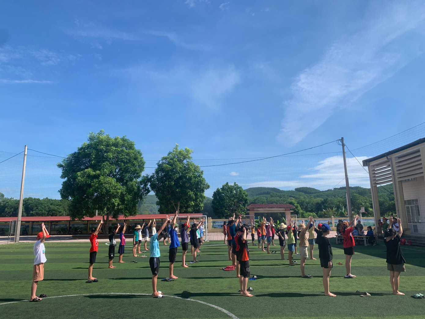 Mùa hè này, hơn 100 em ở huyện miền núi Vũ Quang được tham gia lớp học bơi miễn phí do Chi đoàn Công an huyện Vũ Quang phối hợp Huyện Đoàn và các trường tiểu học, THCS trên địa bàn xã Đức Hương, thị trấn Vũ Quang phối hợp triển khai. Mùa hè này, hơn 100 em ở huyện miền núi Vũ Quang được tham gia lớp học bơi miễn phí do Chi đoàn Công an huyện Vũ Quang phối hợp Huyện Đoàn và các trường tiểu học, THCS trên địa bàn xã Đức Hương, thị trấn Vũ Quang phối hợp triển khai.