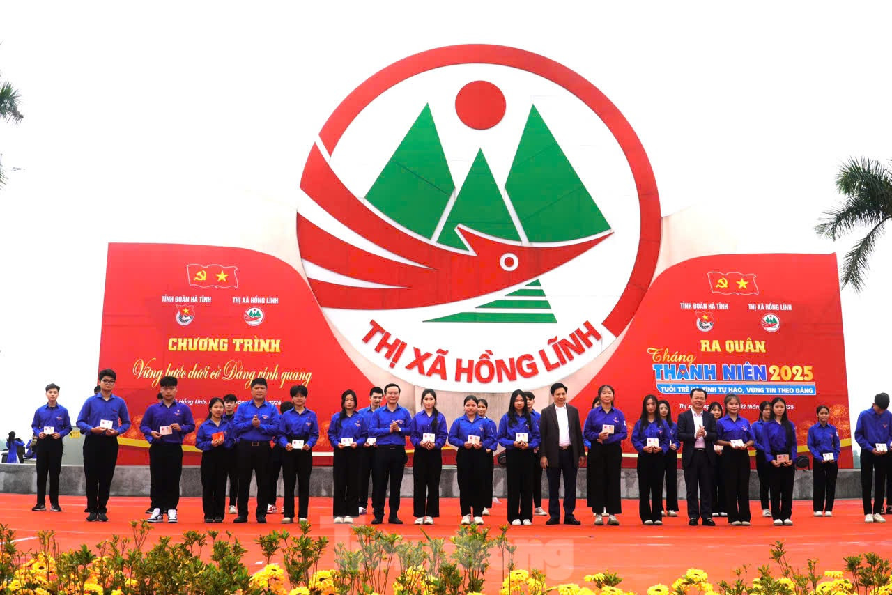 Ngoài ra, tại chương trình cũng đã tổ chức kết nạp “Lớp đoàn viên 95 năm thành lập Đảng Cộng sản Việt Nam”. Ngoài ra, tại chương trình cũng đã tổ chức kết nạp “Lớp đoàn viên 95 năm thành lập Đảng Cộng sản Việt Nam”.