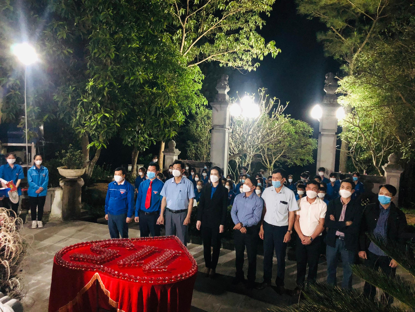 Tham dự buổi lễ có đại diện lãnh đạo Tỉnh đoàn, lãnh đạo Huyện ủy, chính quyền địa phương cùng lực lượng đoàn viên thanh niên.