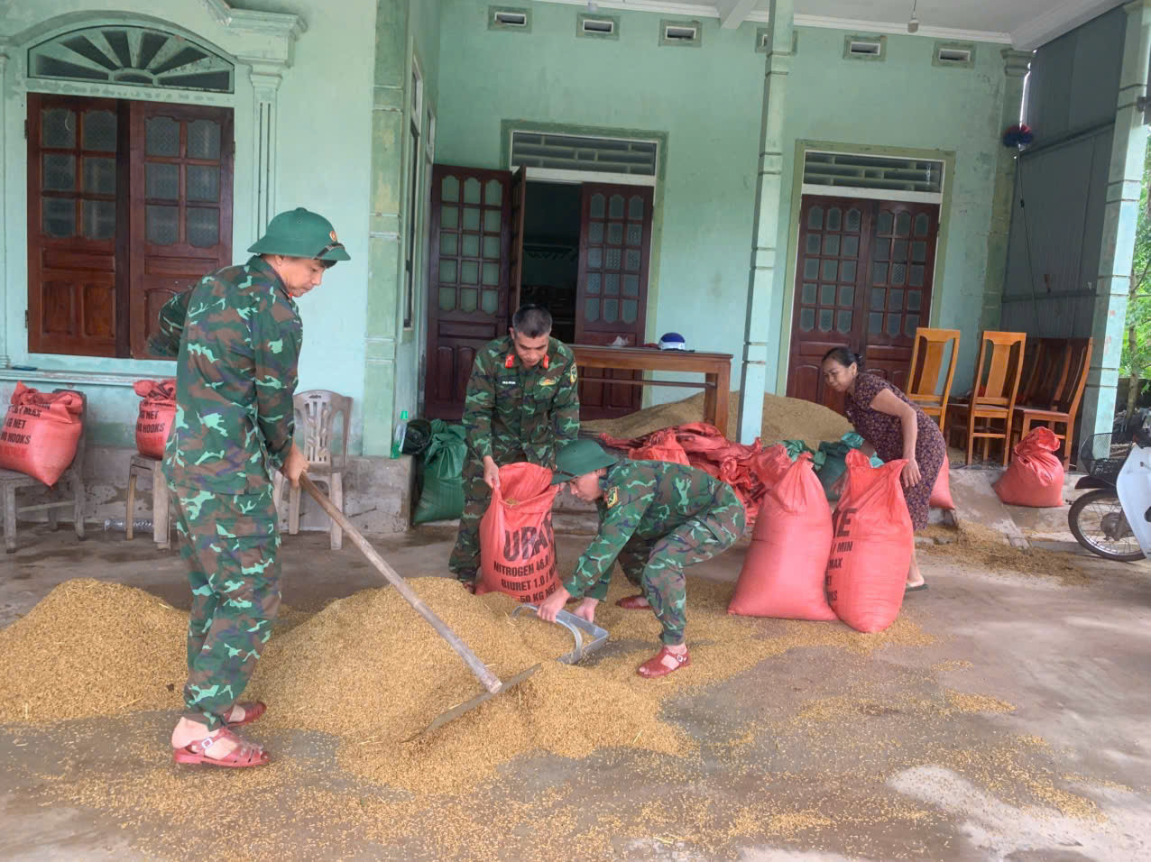 Hoạt động ý nghĩa này tiếp tục khẳng định vai trò xung kích, tình nguyện vì cộng đồng của tuổi trẻ lực lượng vũ trang Hà Tĩnh trong công tác phòng chống, khắc phục hậu quả thiên tai.