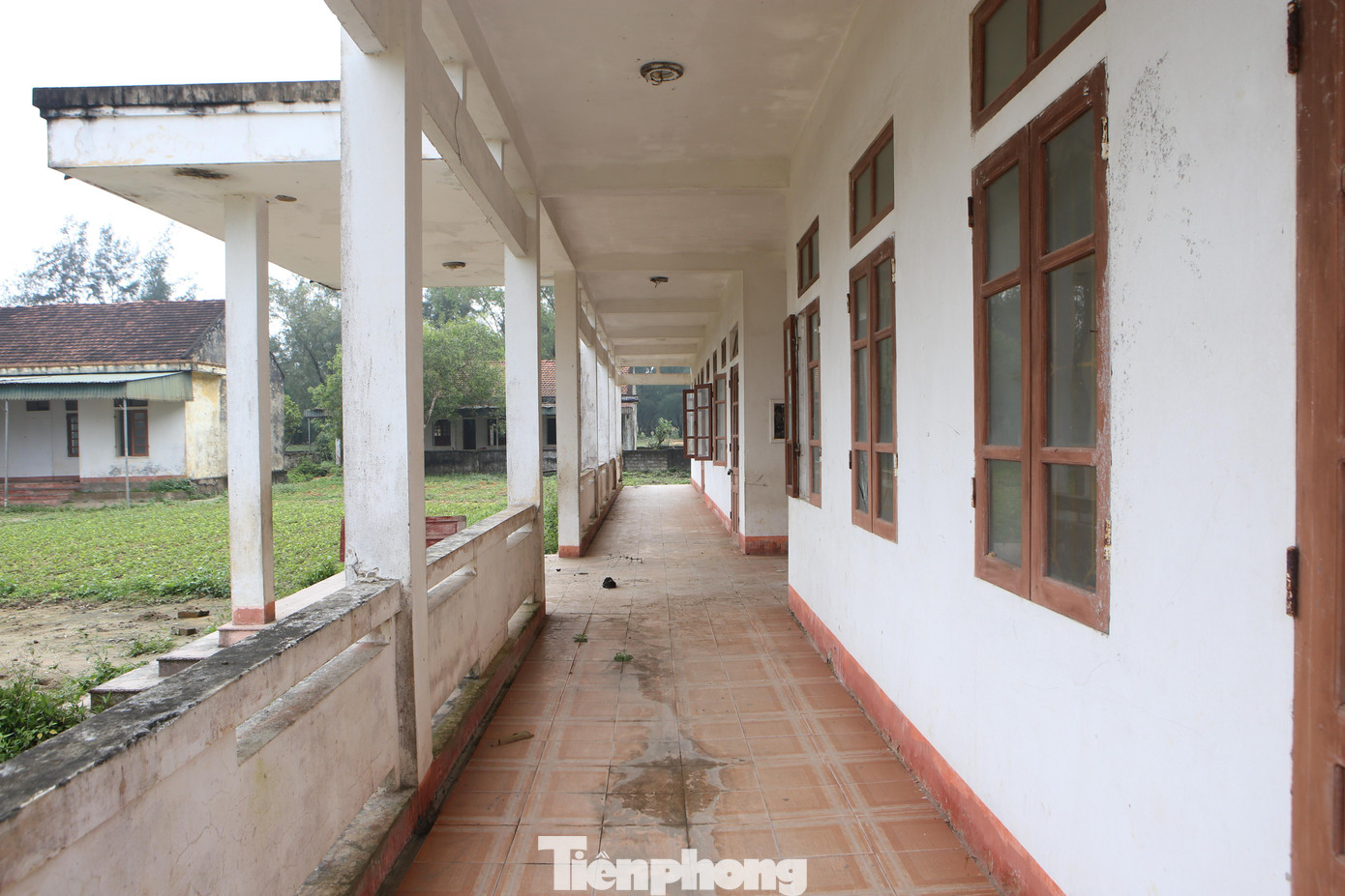 Dãy nhà bỏ hoang kể từ khi trường được sáp nhập đến địa điểm mới.