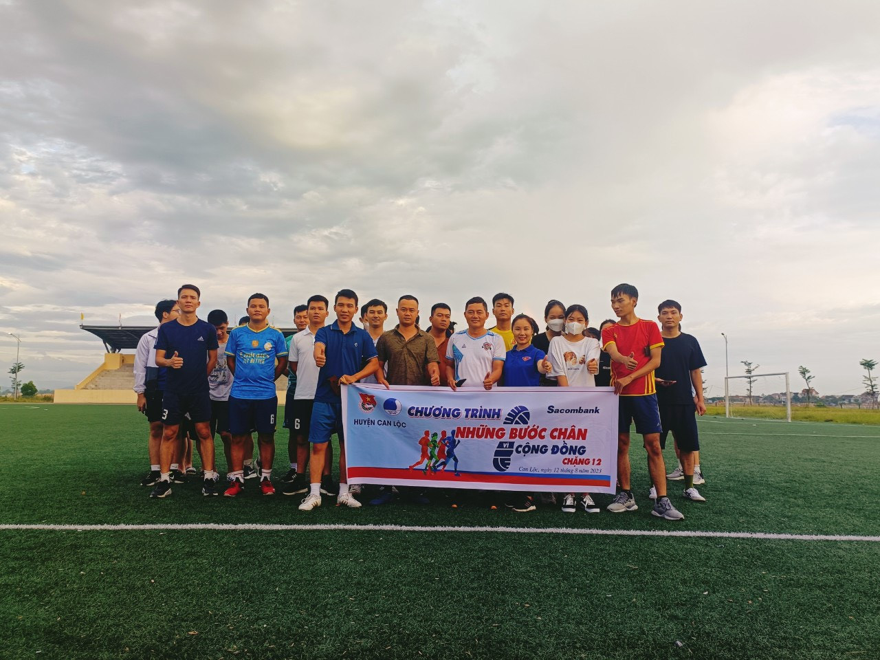 Huyện Đoàn Can Lộc hưởng ứng chương trình "Những bước chân cộng đồng" chặng 12.