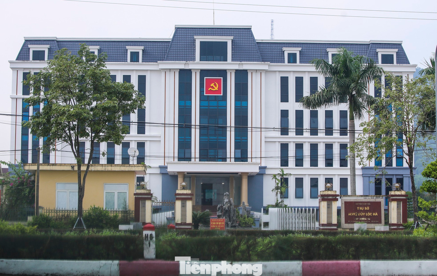 Trụ sở Huyện uỷ Lộc Hà (cũ). (Ảnh Phạm Trường) Trụ sở Huyện uỷ Lộc Hà (cũ). (Ảnh Phạm Trường)