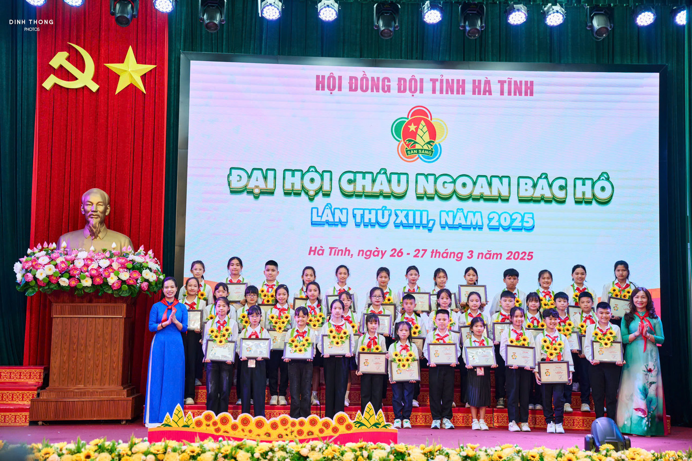186 đại biểu được tuyên dương.