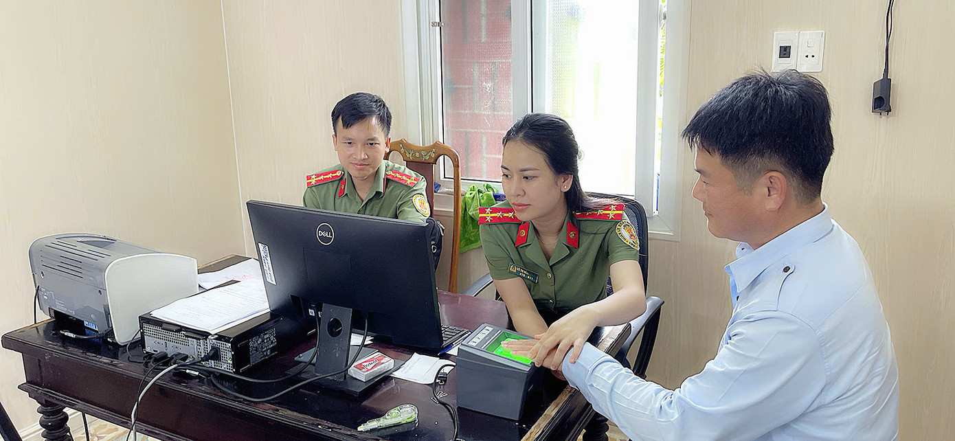 Cũng theo Thượng tá Nguyễn Minh Triển, mục tiêu chính của hoạt động này là phục vụ hiệu quả công tác quản lý nhà nước, đồng thời giúp người nước ngoài có thể xác nhận danh tính hợp pháp tại Việt Nam, thực hiện các thủ tục hành chính dễ dàng hơn, giảm thiểu việc phải cung cấp nhiều loại giấy tờ hay lặp lại thủ tục ở các cơ quan khác. Ngoài ra, thông tin định danh điện tử cấp độ 2 còn giúp cơ quan chức năng thuận tiện hơn trong công tác kiểm tra, đối chiếu thông tin.