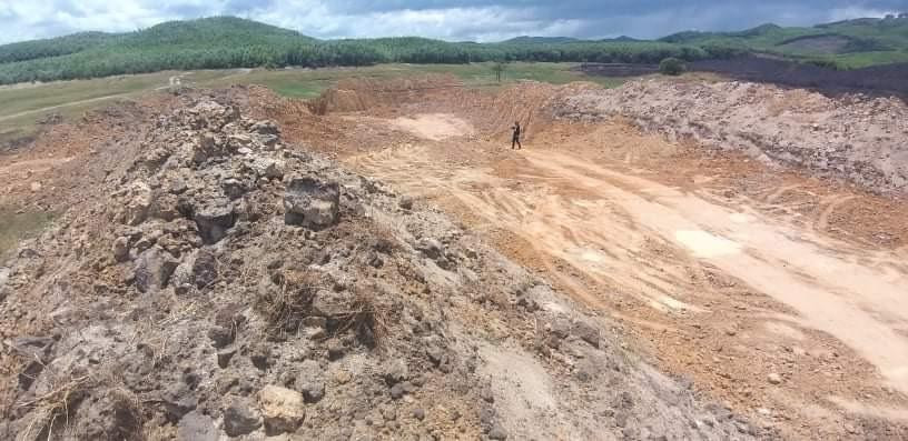 Hiện trường nơi để xảy ra vụ khai thác khoáng sản trái phép.