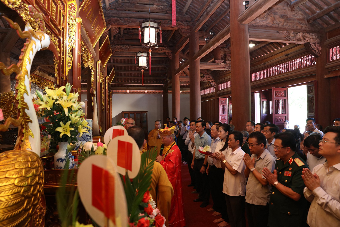 Lễ giỗ lần thứ 55 của 10 nữ Anh hùng liệt sĩ thanh niên xung phong hy sinh tại Ngã ba Đồng Lộc đã diễn ra tại khu Di tích Ngã ba Đồng Lộc (huyện Can Lộc, tỉnh Hà Tĩnh). Lễ giỗ lần thứ 55 của 10 nữ Anh hùng liệt sĩ thanh niên xung phong hy sinh tại Ngã ba Đồng Lộc đã diễn ra tại khu Di tích Ngã ba Đồng Lộc (huyện Can Lộc, tỉnh Hà Tĩnh).