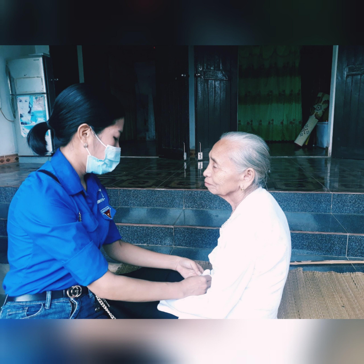 Ngoài ra Ban Thường vụ Tỉnh đoàn cũng vận động trao tặng hơn 170 suất quà với tổng trị giá gần 120 triệu đồng cho các đối tượng thương bệnh binh, cựu TNXP, gia đình chính sách.