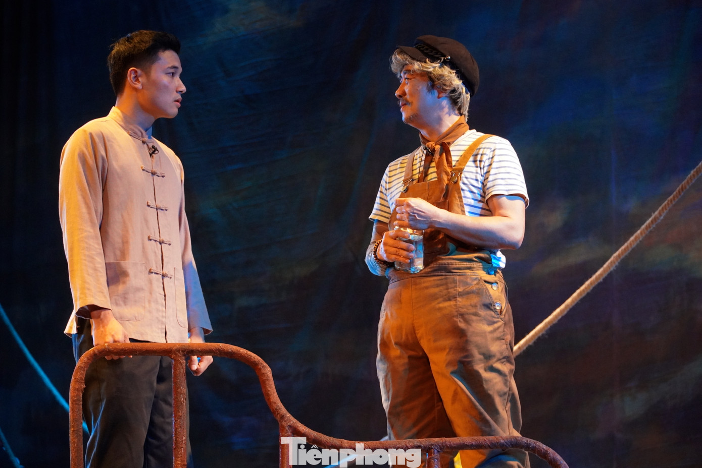 Lý Tự Trọng với tư chất thông minh đã sáng tạo, gan dạ, nhiều lần vượt qua sự truy lùng, vây bắt của kẻ thù và hoàn thành nhiệm vụ được giao.