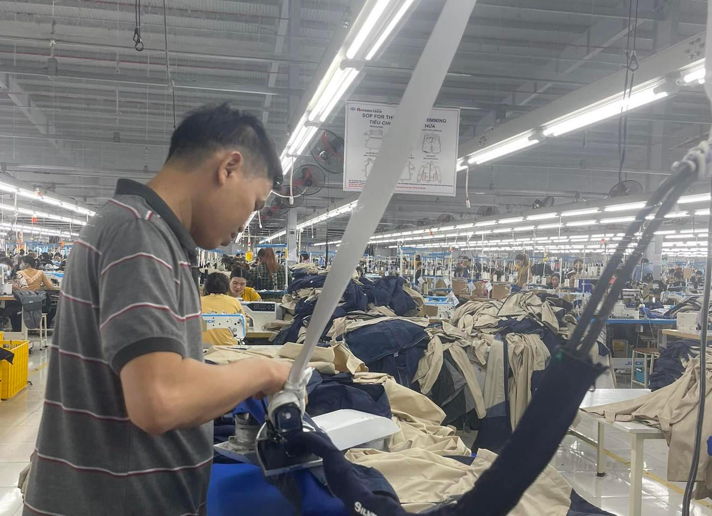 Doanh nghiệp tại Hà Tĩnh gặp khó khăn... Doanh nghiệp tại Hà Tĩnh gặp khó khăn...