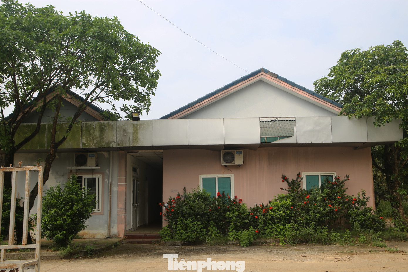 Giữa tháng 6/2010, chủ đầu tư tổ chức lễ động thổ, khởi công xây dựng bệnh viện Bệnh viện Đa khoa Ngọc Linh quy mô 250 giường bệnh nội trú và 100 giường ngoại trú với tổng số vốn đầu tư là hơn 227 tỷ đồng.