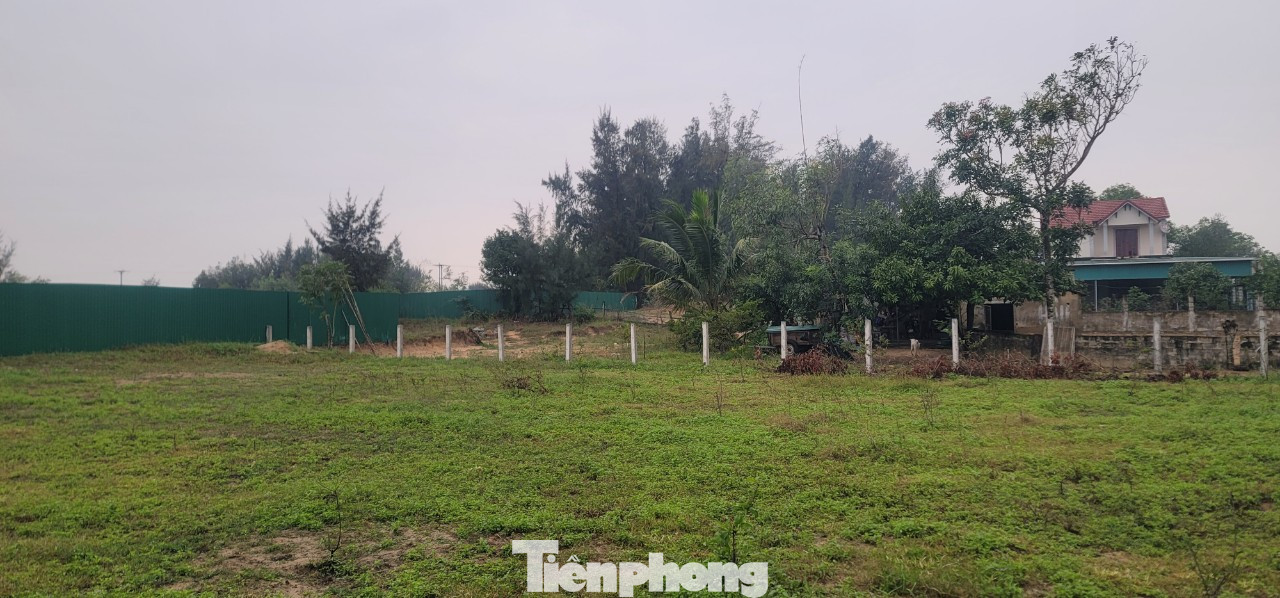 Nhiều hộ dân nằm trong khu vực quy hoạch dự án chưa chịu di dời vì họ chưa đồng ý với phương án đền bù.