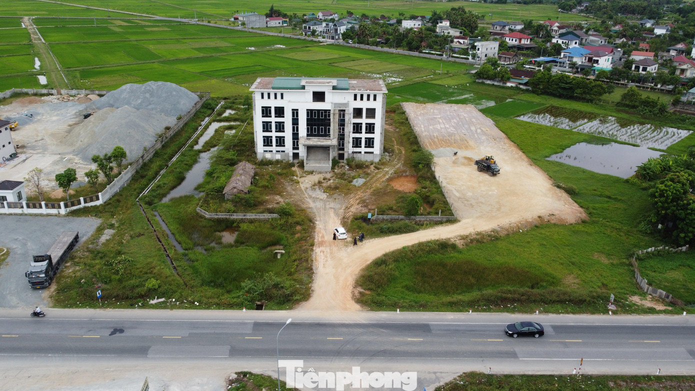 Công trình được xây dựng tại xã Thạch Đài, huyện Thạch Hà (Hà Tĩnh), ngay cạnh tuyến tránh thành phố Hà Tĩnh. Công trình được xây dựng tại xã Thạch Đài, huyện Thạch Hà (Hà Tĩnh), ngay cạnh tuyến tránh thành phố Hà Tĩnh.