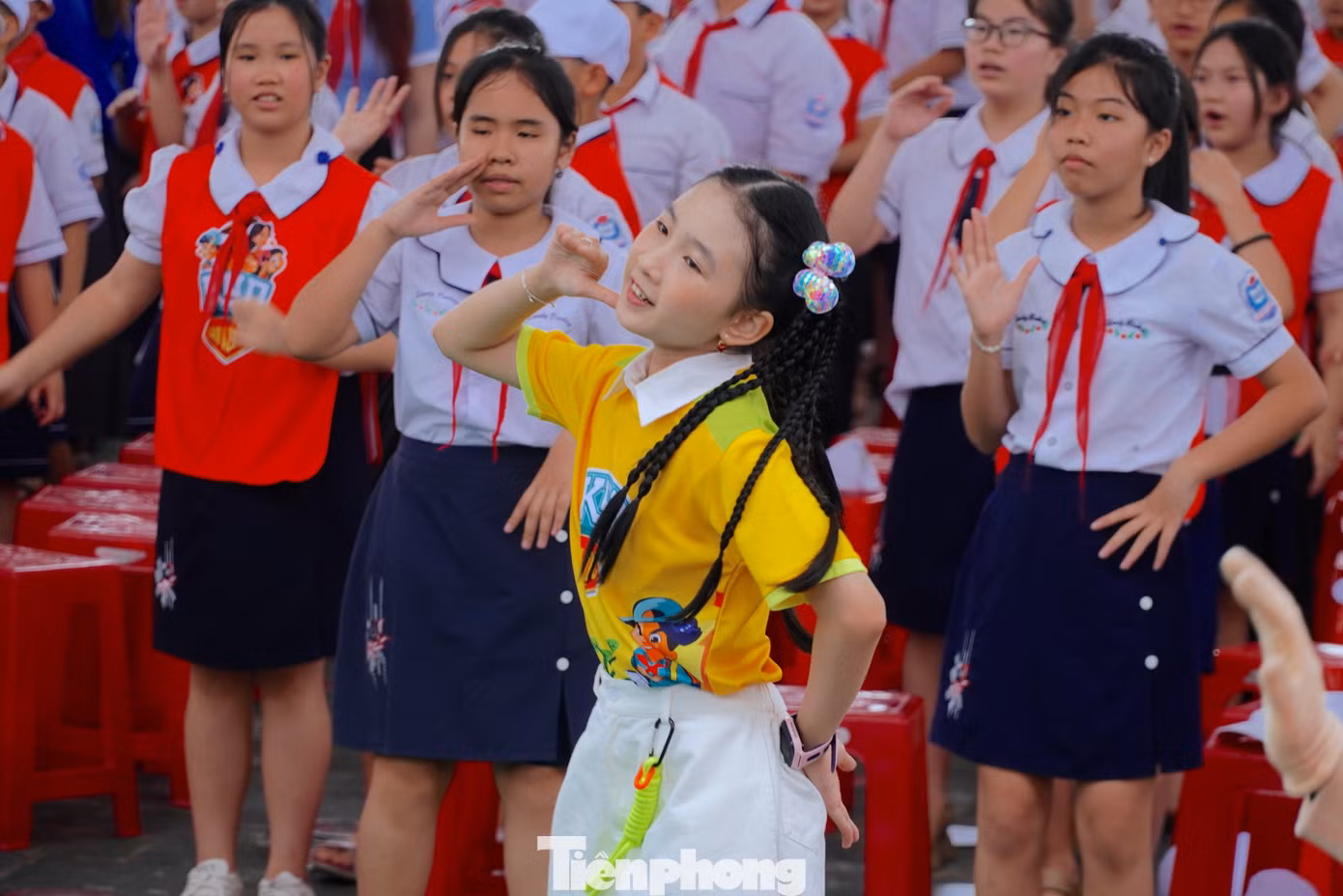 Ngày hội có sự tham gia của 2.000 em học sinh đến từ các trường tiểu học trên địa bàn TP. Hà Tĩnh. Ngày hội có sự tham gia của 2.000 em học sinh đến từ các trường tiểu học trên địa bàn TP. Hà Tĩnh.