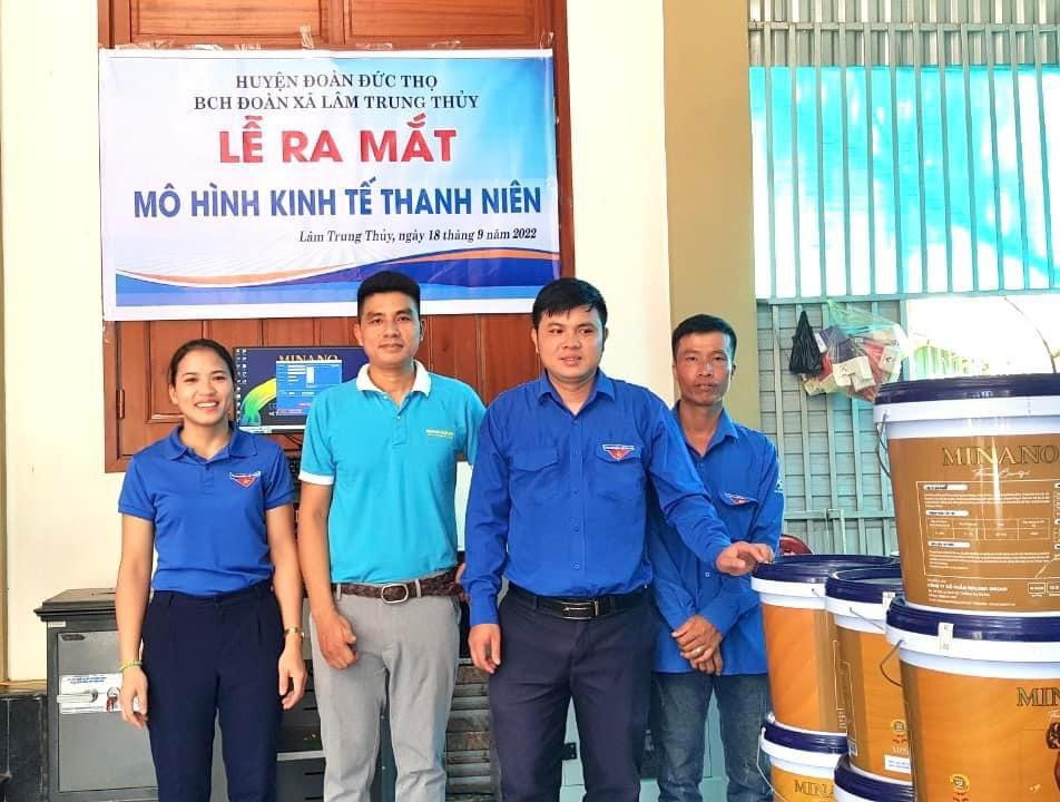 Ra mắt 3 mô hình kinh tế thanh niên, cùng với đó phối hợp tổ chức đợt khám, cấp phát thuốc miễn phí cho gần 1.000 người dân trên địa bàn tỉnh.