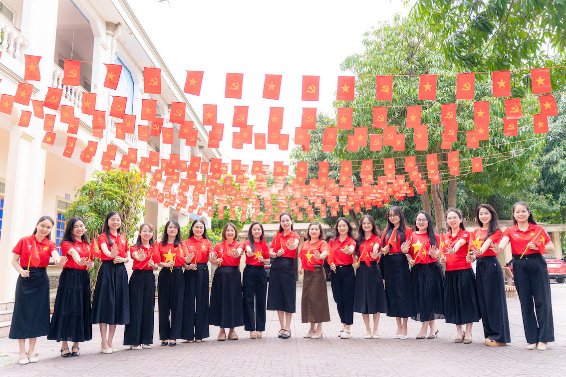 Tinh thần của chiến dịch và khí thế sôi nổi tại cơ quan Tỉnh Đoàn Hà Tĩnh đã khẳng định vai trò tiên phong, gương mẫu của tổ chức Đoàn trong giáo dục truyền thống cách mạng, phát huy sức trẻ dựng xây quê hương, đất nước.