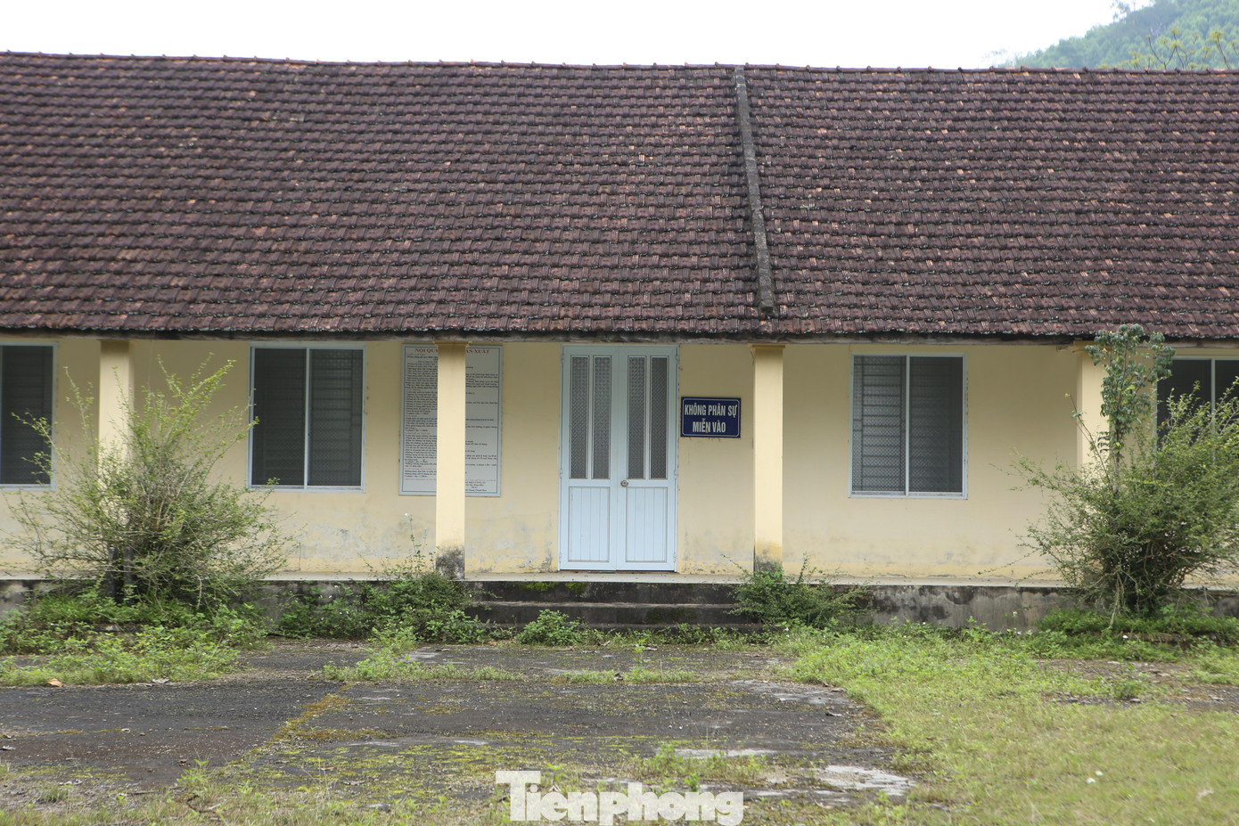 Nhà máy chế biến thịt thỏ được xây dựng trên diện tích 11.000m2 tại thôn 3, xã Sơn Trường, huyện Hương Sơn (Hà Tĩnh). Nhà máy đi vào hoạt động từ năm 2015, với kinh phí xây dựng khoảng 6 tỷ đồng do Công ty cổ phần thương mại sản xuất thực phẩm Hà Nội làm chủ.