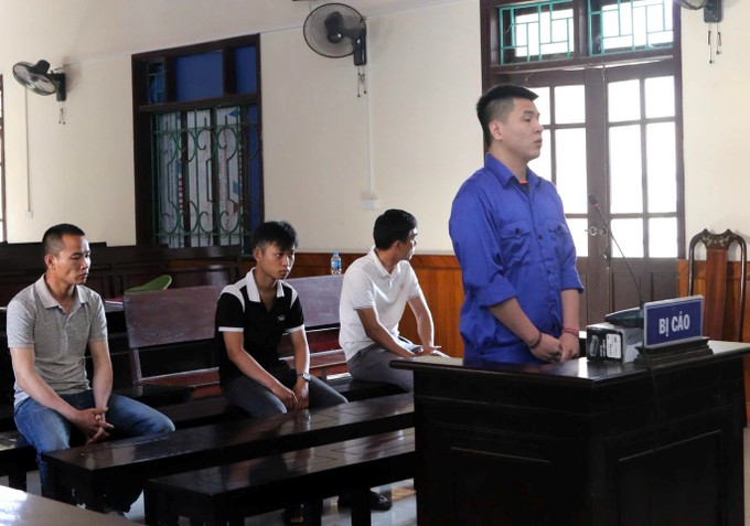 Các bị cáo tại phiên toà xét xử. Các bị cáo tại phiên toà xét xử.