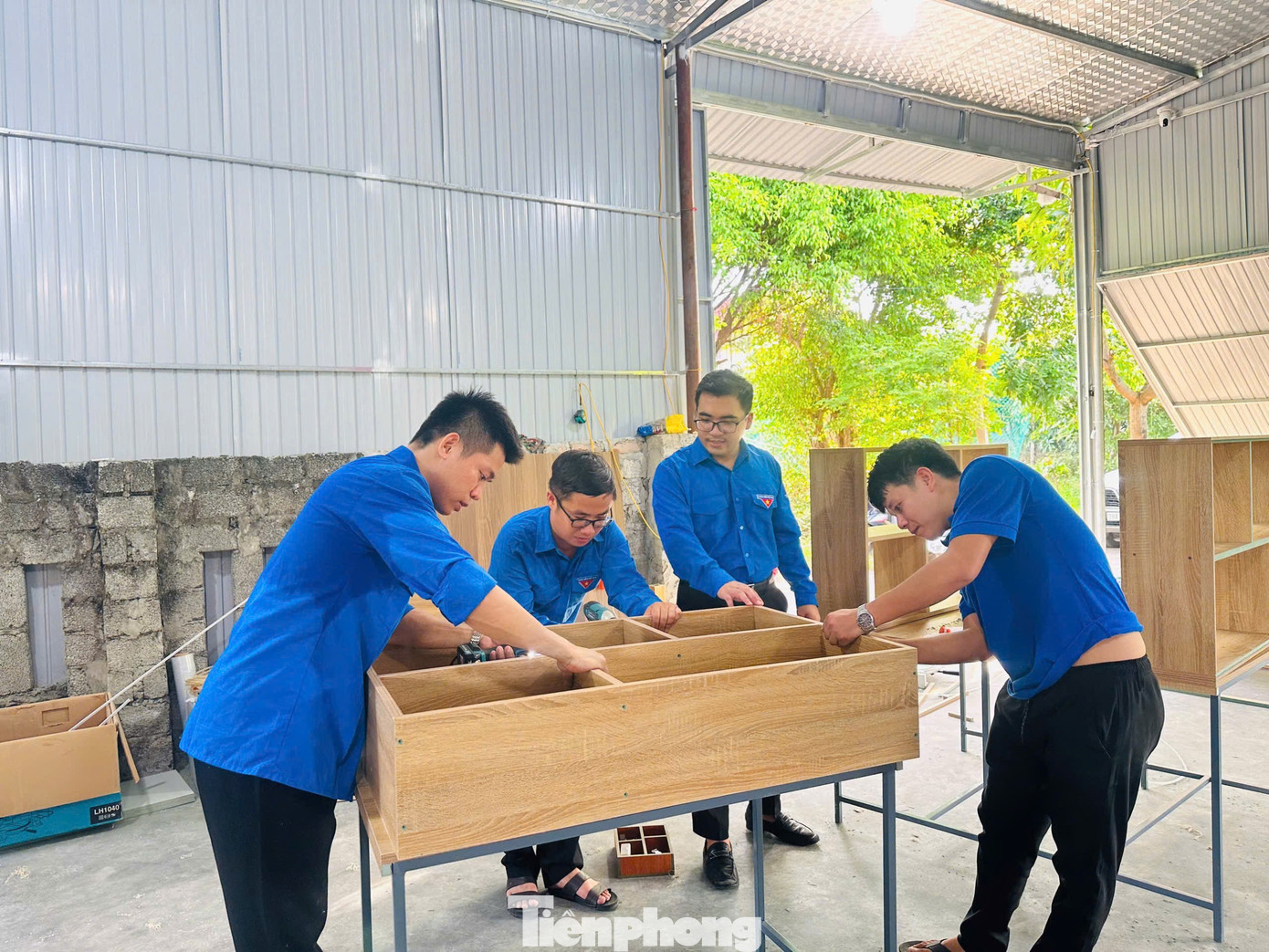 Các góc học tập đều tự tay các đoàn viên thanh niên thiết kế, thi công từ nguồn sắt quyên góp và các ván gỗ chắc chắn, đảm bảo thẩm mỹ. Các góc học tập đều tự tay các đoàn viên thanh niên thiết kế, thi công từ nguồn sắt quyên góp và các ván gỗ chắc chắn, đảm bảo thẩm mỹ.