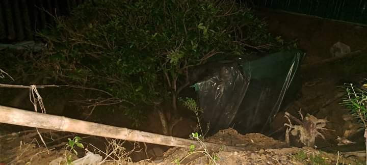 Sự việc xảy ra trong đêm khiến nhiều người dân bất an. Sự việc xảy ra trong đêm khiến nhiều người dân bất an.