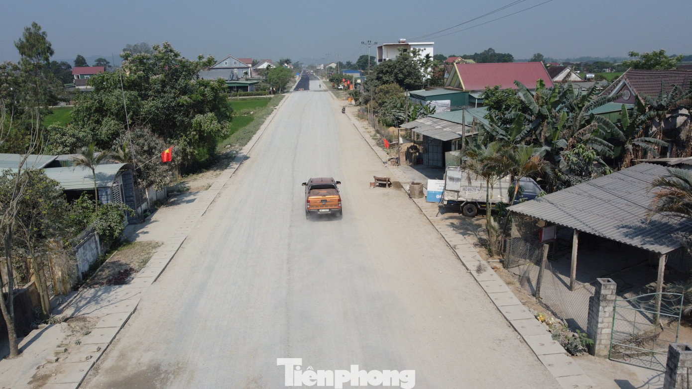 Đại diện chủ đầu tư cho biết, dự án nâng cấp tuyến đường An Viên Mỹ Thành đang chậm tiến độ so với kế hoạch. Phía chủ đầu tư đã có nhiều văn bản đốc thúc nhà thầu đảm bảo tiến độ thi công. Đại diện chủ đầu tư cho biết, dự án nâng cấp tuyến đường An Viên Mỹ Thành đang chậm tiến độ so với kế hoạch. Phía chủ đầu tư đã có nhiều văn bản đốc thúc nhà thầu đảm bảo tiến độ thi công.