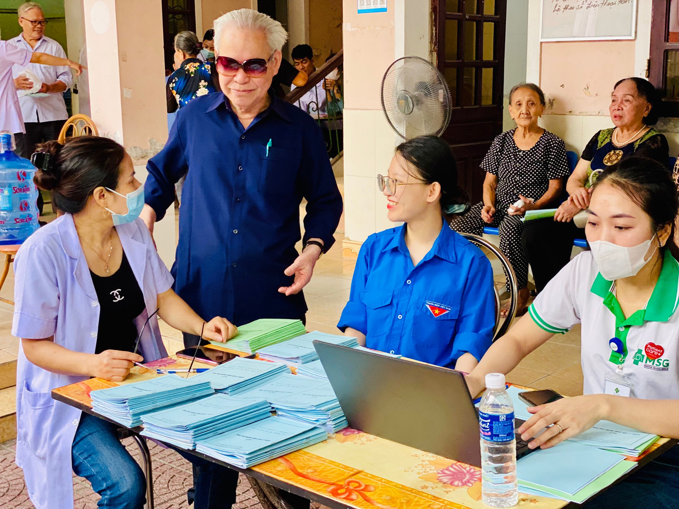 Chương trình là hoạt động hưởng ứng hành trình &quot;Thầy thuốc trẻ làm theo lời Bác&quot; năm 2024, chiến dịch Thanh niên tình nguyện hè năm 2024 của tuổi trẻ Hà Tĩnh. Tại chương trình, các y, bác sĩ đã kiểm tra đường huyết, đo huyết áp, khám mắt, khám đông y... cho người cao tuổi, cựu NTXP.