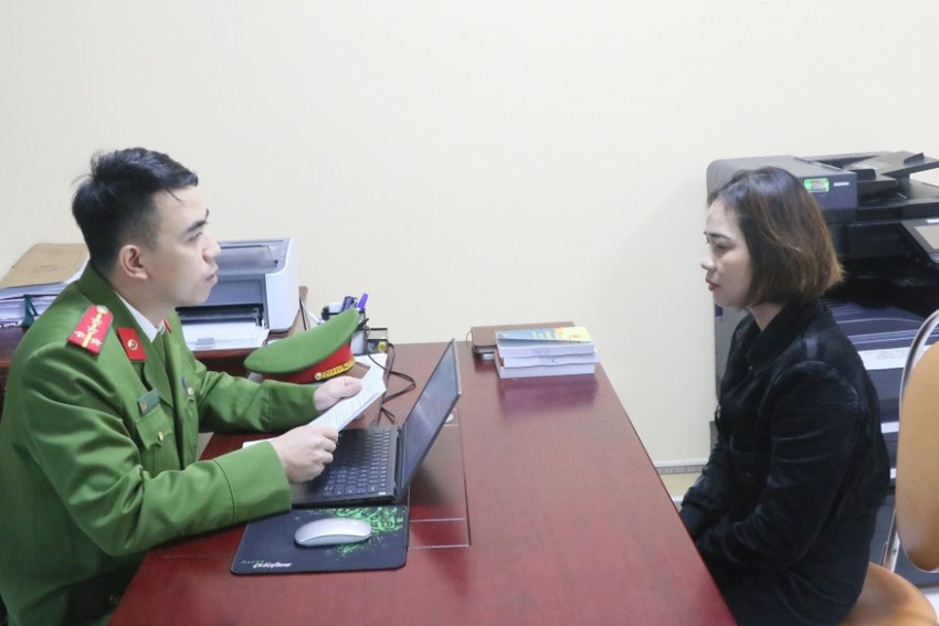 Đinh Thị Kiều tại cơ quan điều tra. Ảnh CA Đinh Thị Kiều tại cơ quan điều tra. Ảnh CA