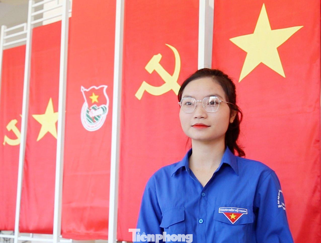 Đại biểu Nguyễn Thị Mỹ Nhân - Cán bộ Hội Sinh viên Trường ĐH Hà Tĩnh. Đại biểu Nguyễn Thị Mỹ Nhân - Cán bộ Hội Sinh viên Trường ĐH Hà Tĩnh.