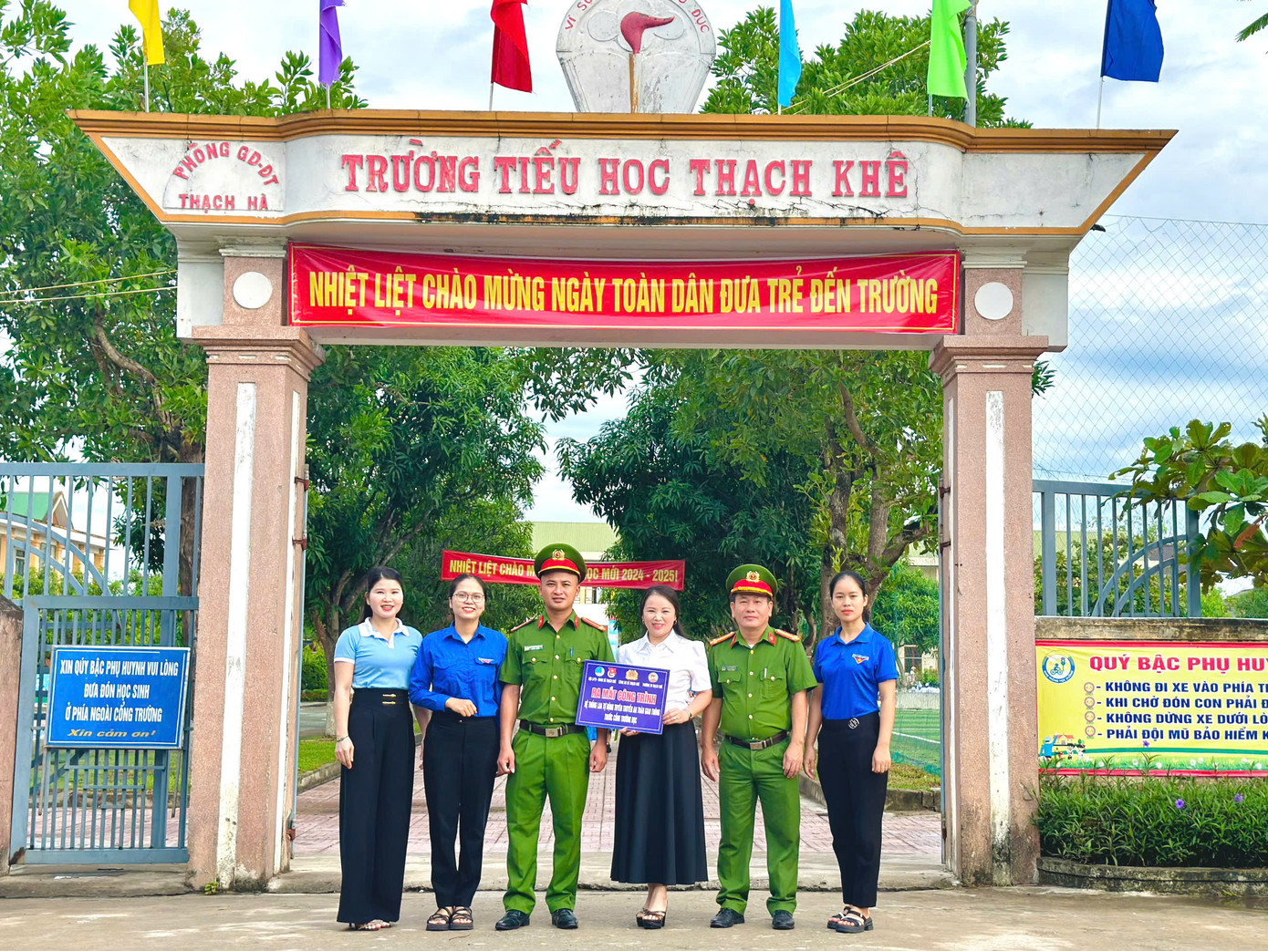 Điểm loa phát thanh được đặt tại trường Tiểu học Thạch Khê.