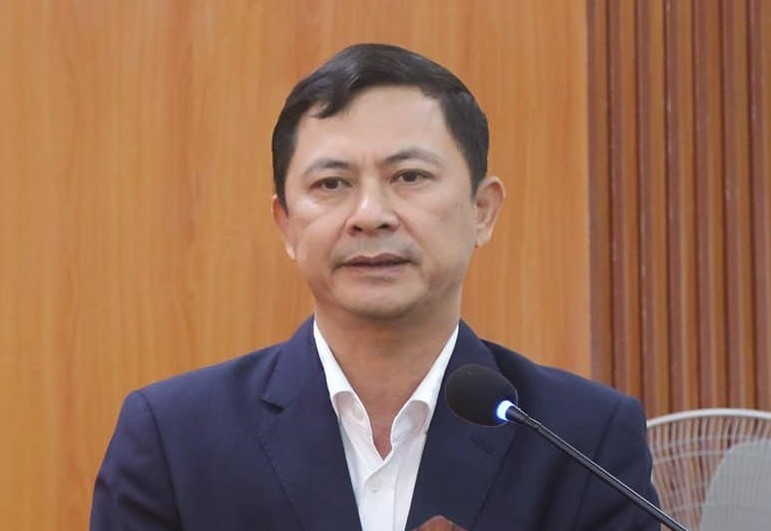 Ông Lê Ngọc Châu, Phó chủ tịch UBND tỉnh Hà Tĩnh xin nghỉ hưu trước tuổi.