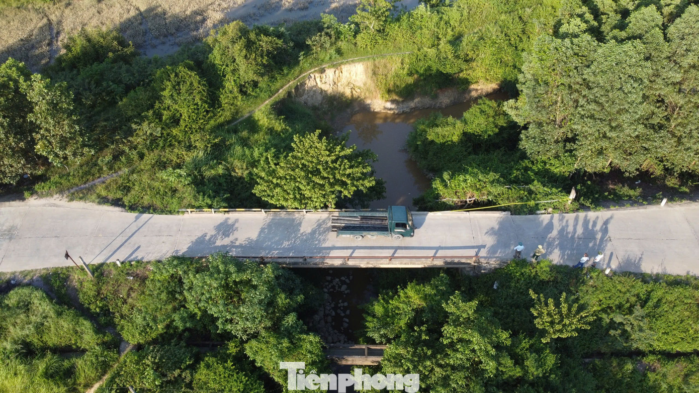 "Nút thắt cổ chai” ở khúc cua khiến tầm nhìn di chuyển qua khu vực này bị hạn chế. "Nút thắt cổ chai” ở khúc cua khiến tầm nhìn di chuyển qua khu vực này bị hạn chế.