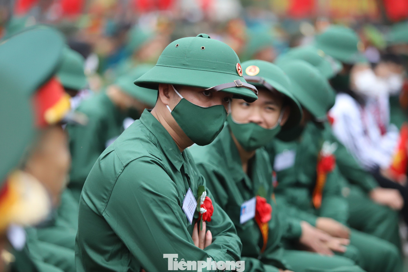 Riêng tại thành phố Hà Tĩnh có 69 tân binh; trong đó, 50 tân binh tham gia quân đội, 19 tân binh tham gia lực lượng công an nhân dân.