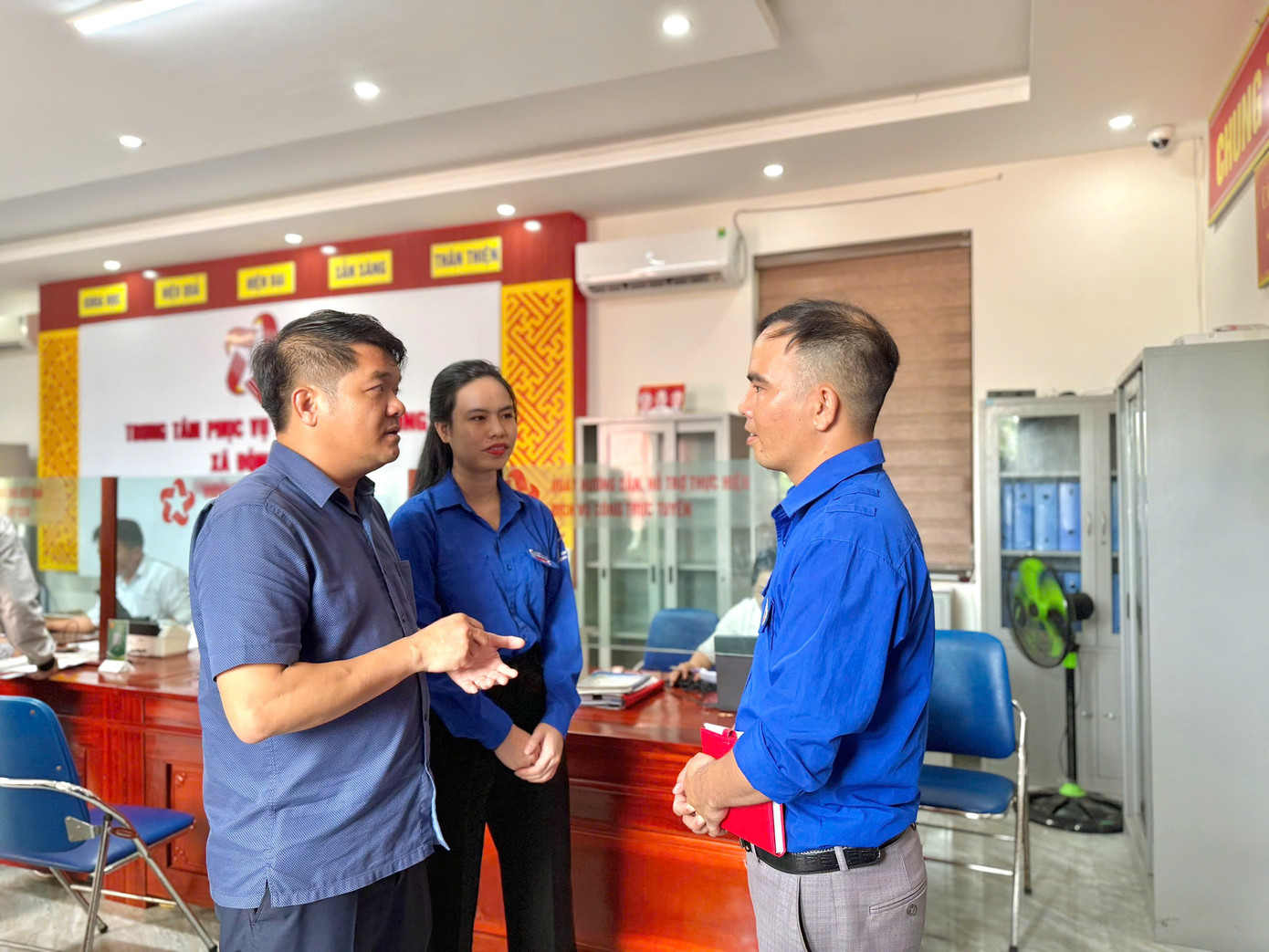 Đến động viên các đội hình tình nguyện, Chủ tịch Ủy ban MTTQ Việt Nam tỉnh Trần Nhật Tân ghi nhận và biểu dương tinh thần trách nhiệm, sự chủ động, nhiệt huyết của tuổi trẻ trong việc đồng hành cùng chính quyền phục vụ Nhân dân. Đồng thời đề nghị đội hình thanh niên tình nguyện tiếp tục phát huy tinh thần trách nhiệm, nhiệt huyết để đồng hành, hỗ trợ Nhân dân trong quá trình xử lý thủ tục hành chính, đặc biệt là các vấn đề liên quan đến chuyển đổi số.