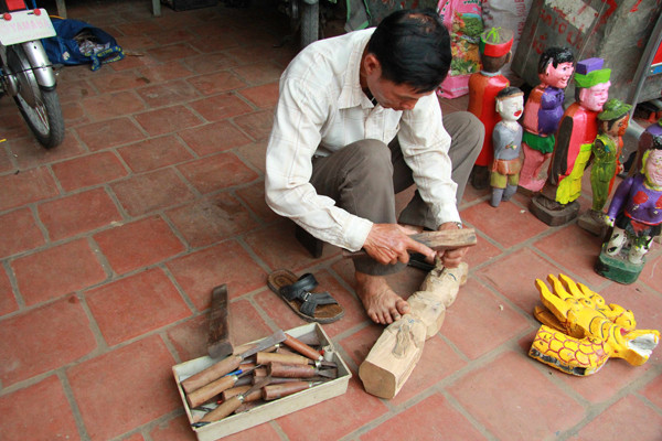 Làng Đào Thục: Xưa làng rối, nay tiếp nối làng mộc ảnh 2