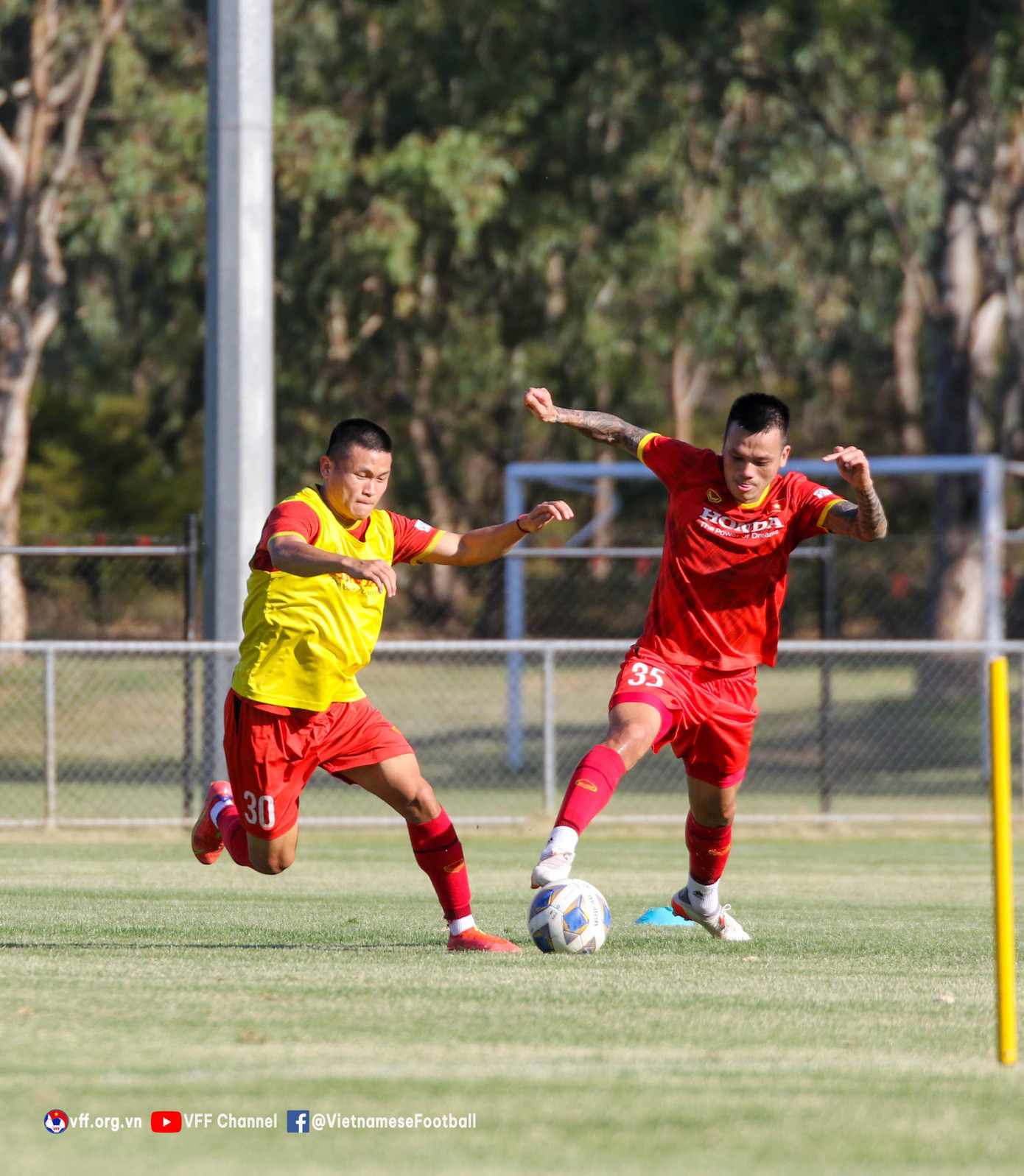 Trận đấu lượt về giữa ĐT Australia và ĐT Việt Nam sẽ diễn ra vào 16h10 (giờ VN) ngày 27/1 tới trên sân AAMI Park, Melbourne, Australia.