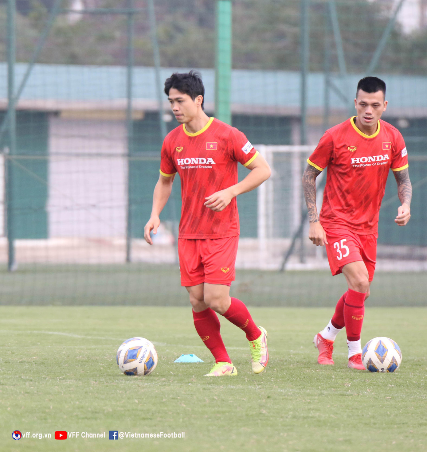 Sau trận gặp Australia, ĐT Việt Nam sẽ về nước để chuẩn bị cho trận đấu với Trung Quốc ngày 1/2, tức Mùng 1 Tết Nguyên đán.