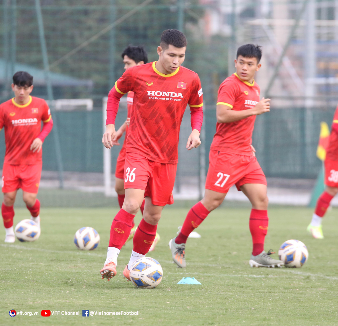 HLV Park Hang-seo dự định cho đội tuyển Việt Nam thi đấu nội bộ vào chiều 20/1. Sau đó, ông sẽ chốt lại danh sách xuống còn 23 cầu thủ trước ngày lên đường sang Australia vào 21/1.