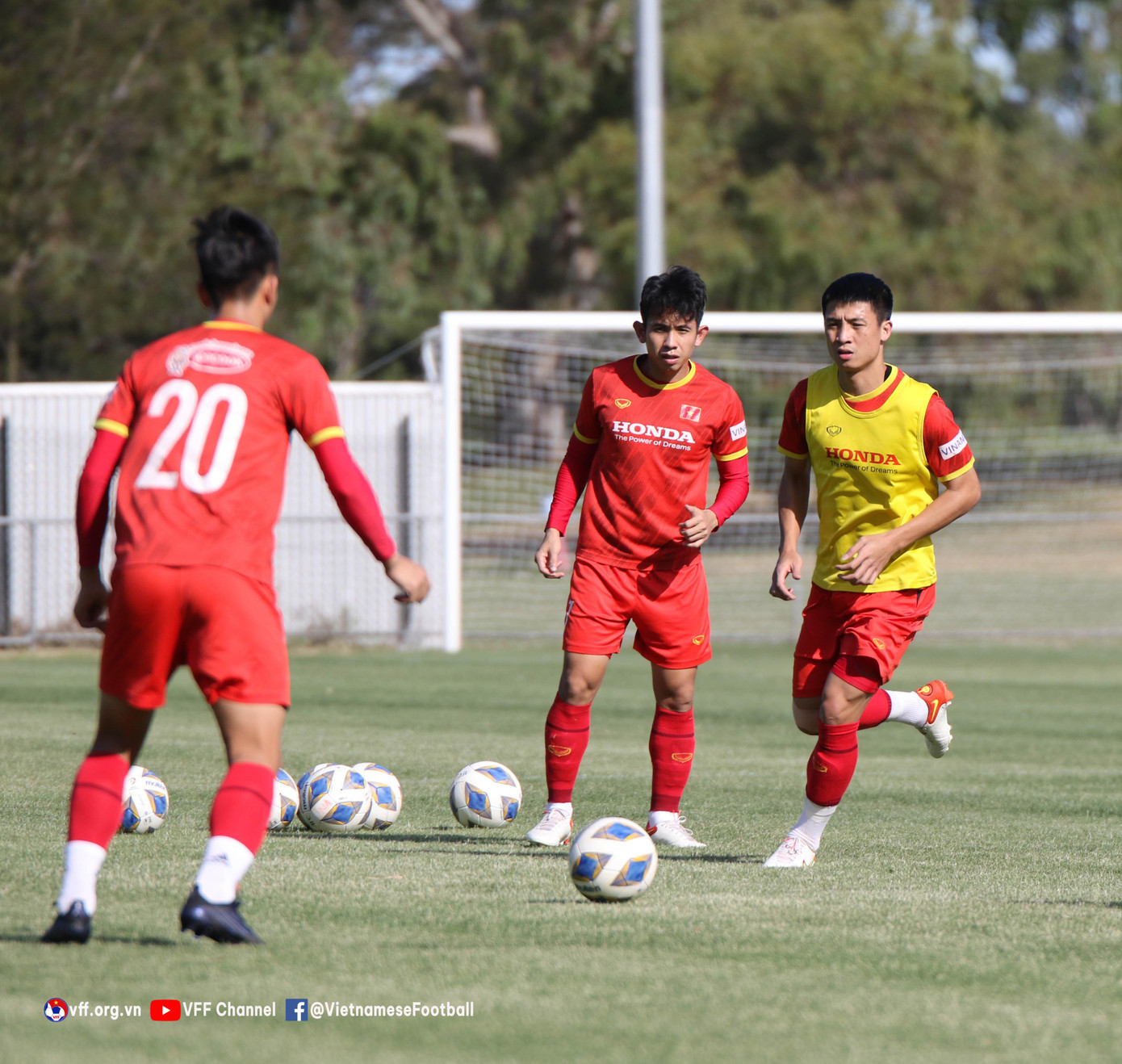 Trận đấu lượt về giữa ĐT Australia và ĐT Việt Nam sẽ diễn ra vào 16h10 (giờ VN) ngày 27/1 tới trên sân AAMI Park, Melbourne, Australia.