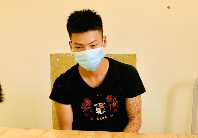 Trần Văn Tr. tại cơ quan công an - Ảnh: Công an Hà Nam