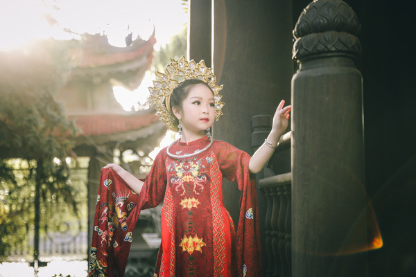 Cô bé Việt Nam 6 tuổi trở thành tân Hoa hậu nhí Á Âu 2018 ảnh 9