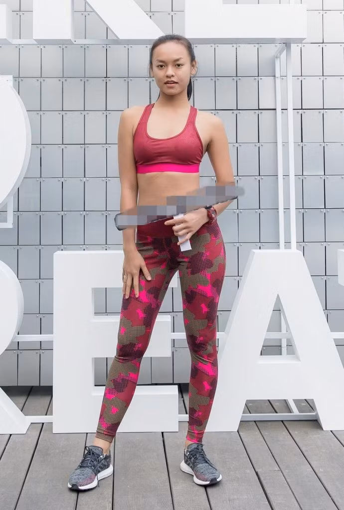 Chi Pu, Minh Tú mặc gợi cảm tập gym, 'đốt mắt' người hâm mộ ảnh 6