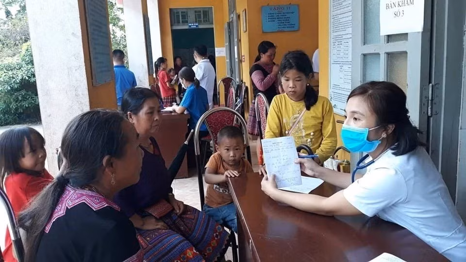 Một buổi tuyên truyền, hỗ trợ cho phụ nữ về dân số/sức khỏe sinh sản trên địa bàn