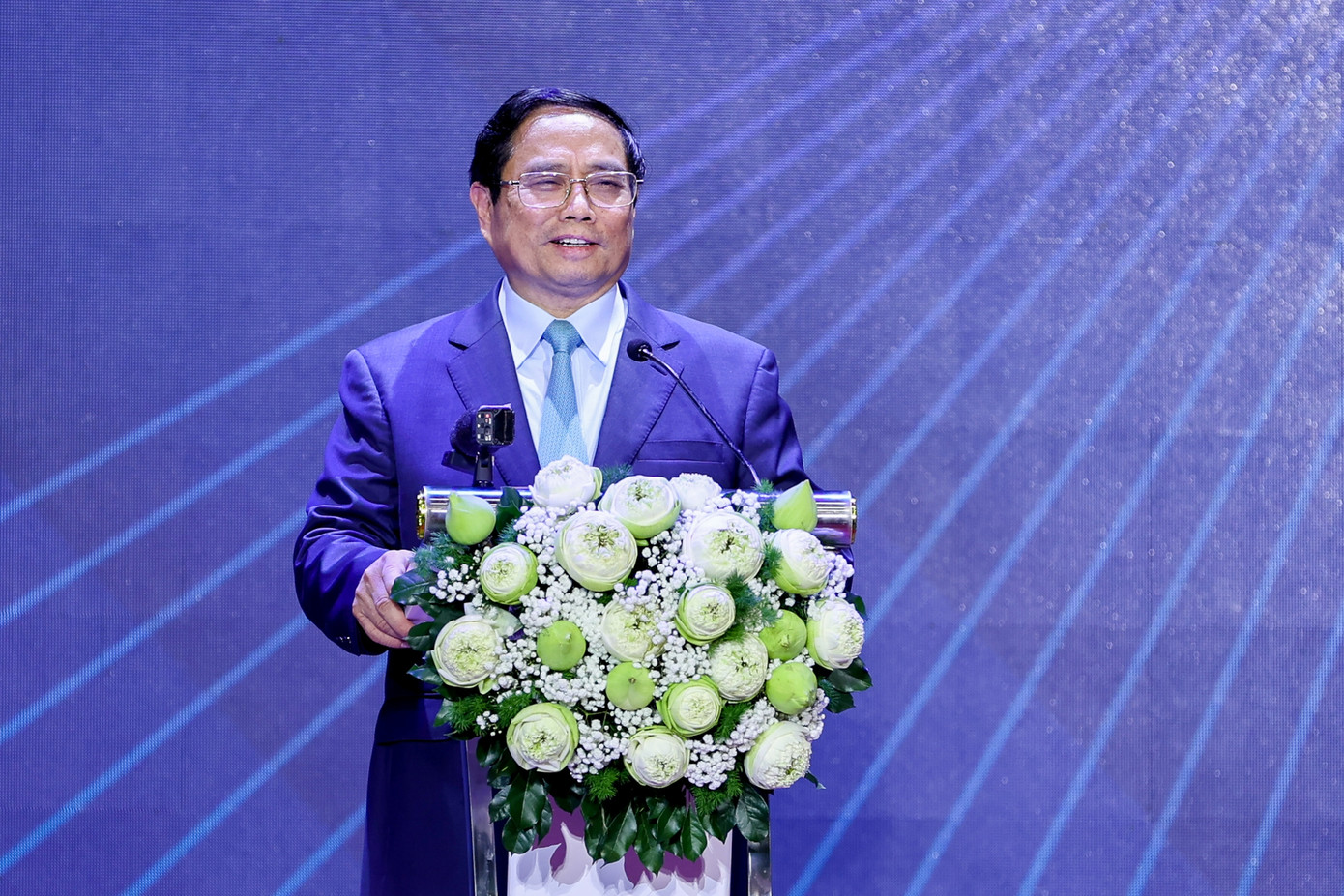 Thủ tướng Phạm Minh Chính phát biểu tại Hội nghị công bố quy hoạch xúc tiến đầu tư tại Long An sáng 25/7. Ảnh: VGP