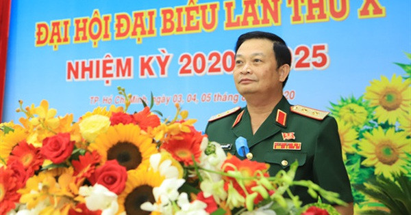 Phó Đô đốc Trần Hoài Trung, Chính ủy Quân khu 7. Ảnh: Báo Chính phủ Phó Đô đốc Trần Hoài Trung, Chính ủy Quân khu 7. Ảnh: Báo Chính phủ