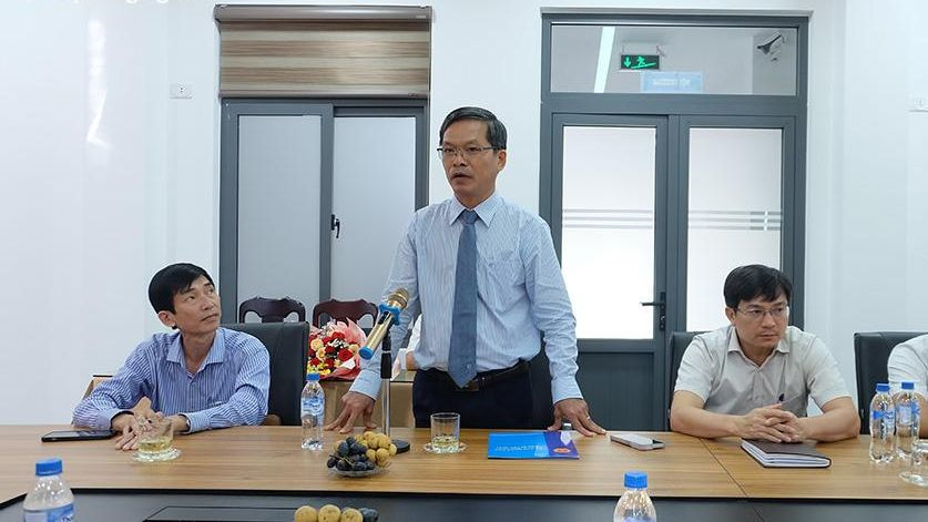 Tân Giám đốc Sở Xây dựng Trần Văn Mẫn phát biểu nhận nhiệm vụ. Ảnh: Báo Quảng Ngãi